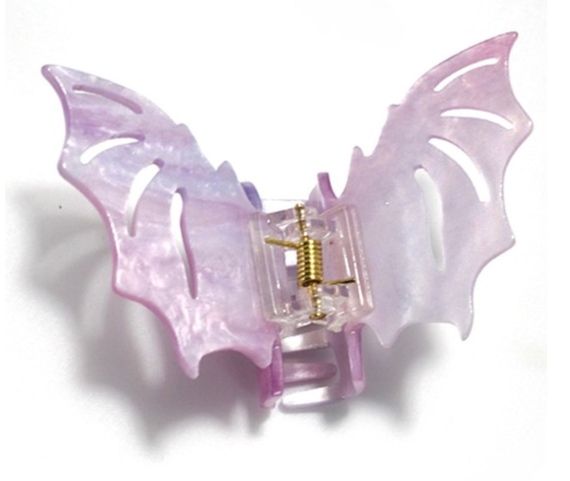 Wingin’ It Bat Clip